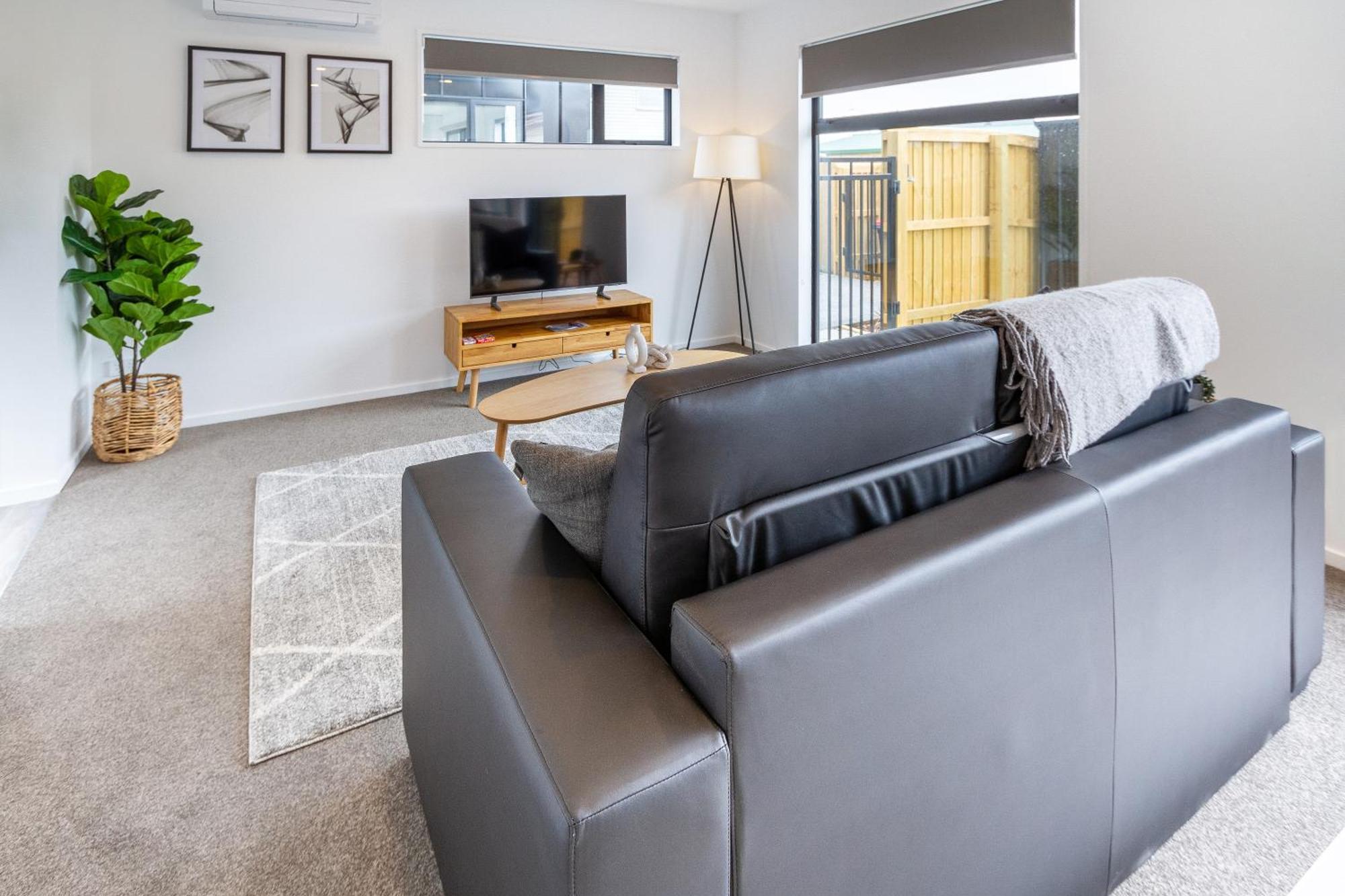 2Br Townhouse: Cosy, Close To City, Car Park Christchurch Extérieur photo