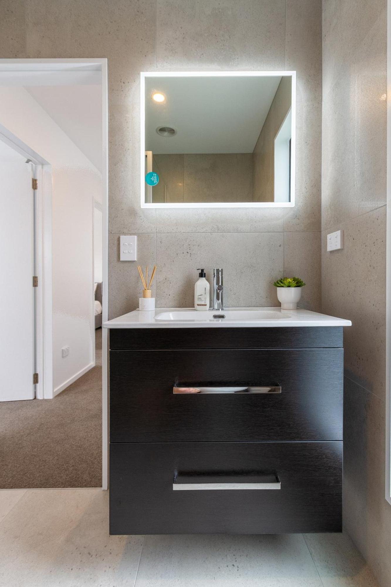 2Br Townhouse: Cosy, Close To City, Car Park Christchurch Extérieur photo
