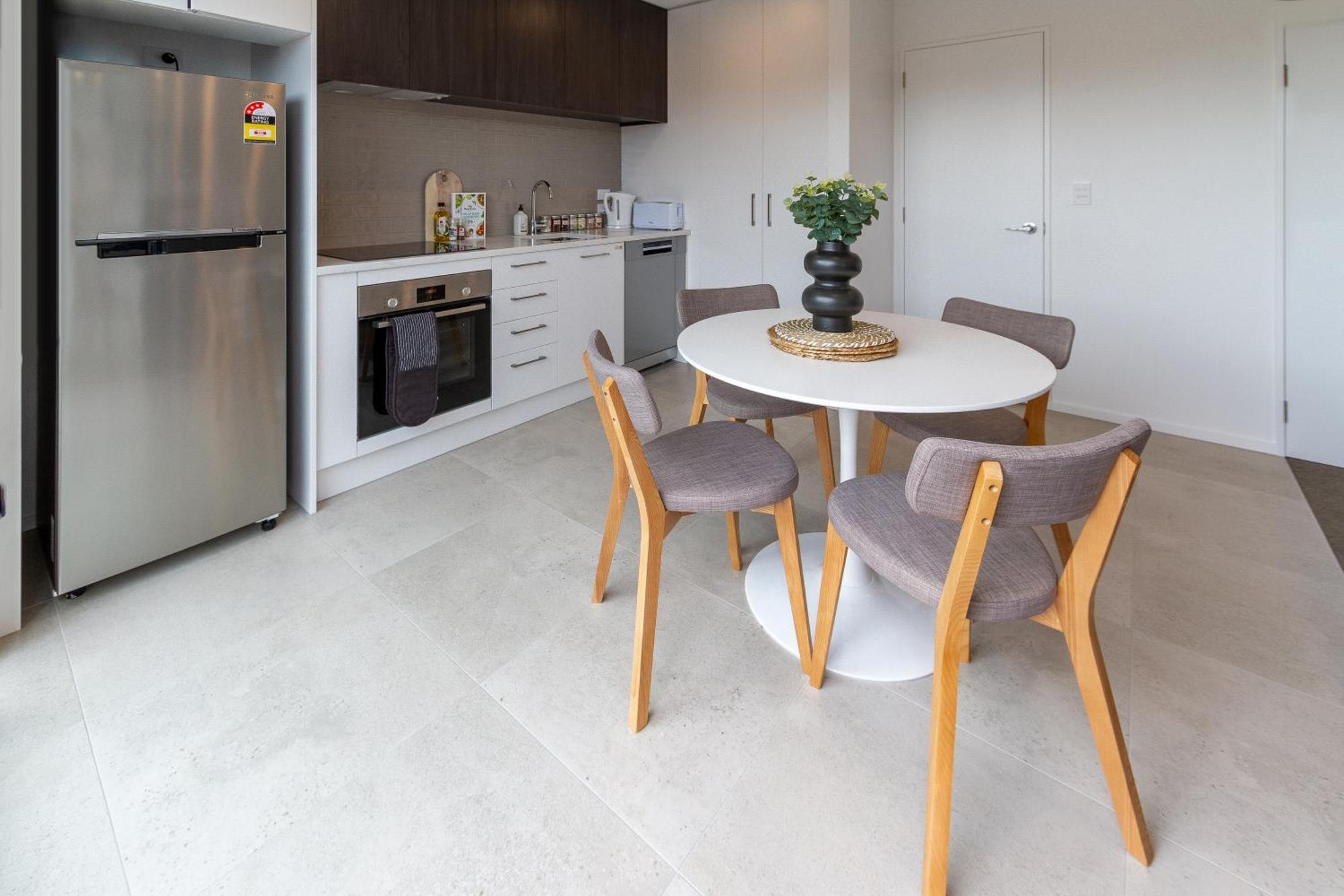 2Br Townhouse: Cosy, Close To City, Car Park Christchurch Extérieur photo