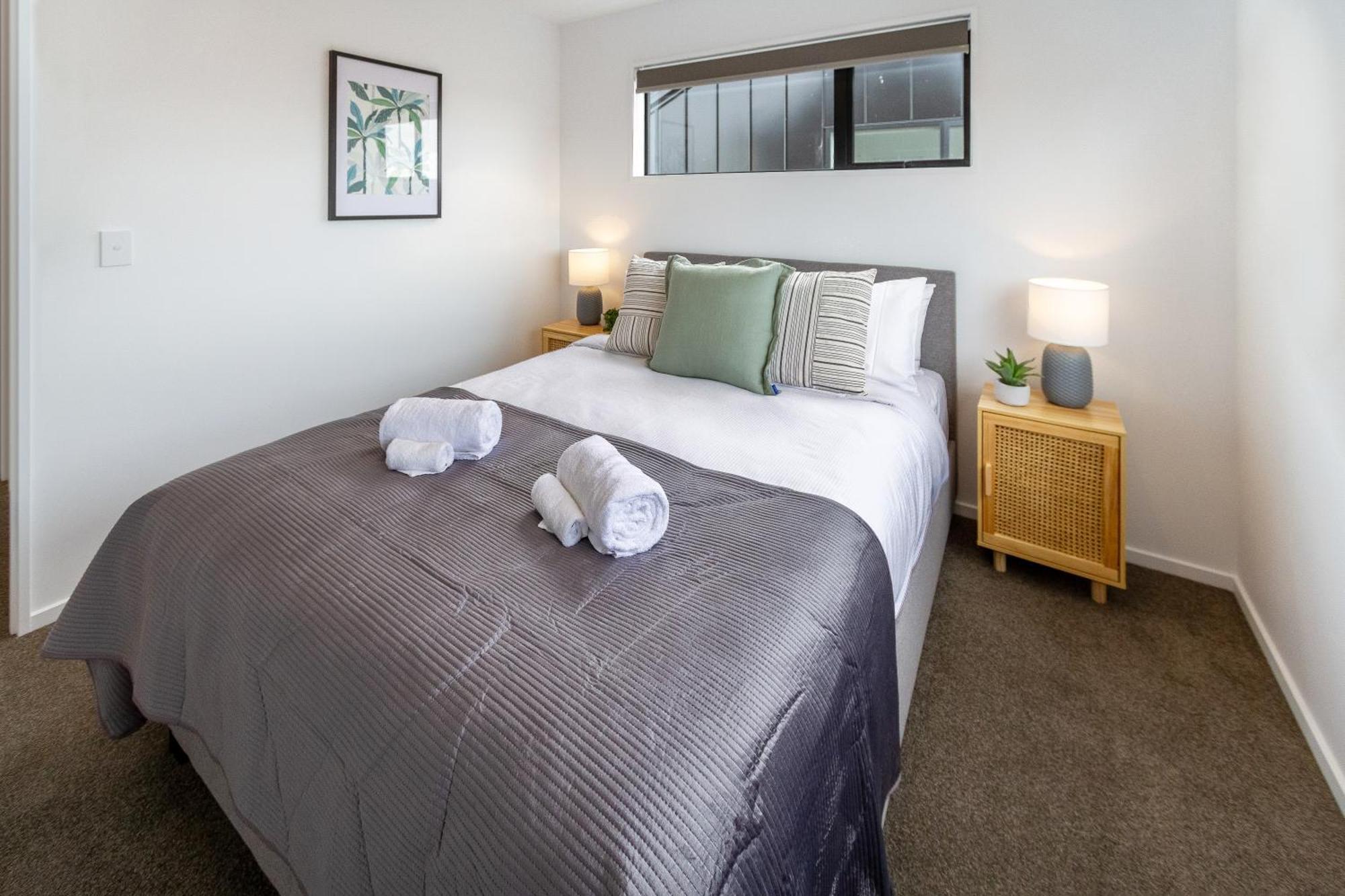 2Br Townhouse: Cosy, Close To City, Car Park Christchurch Extérieur photo