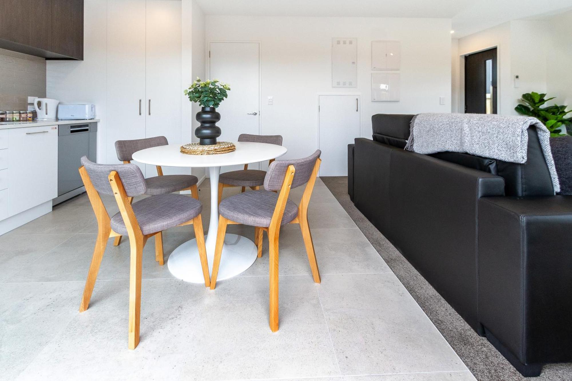 2Br Townhouse: Cosy, Close To City, Car Park Christchurch Extérieur photo