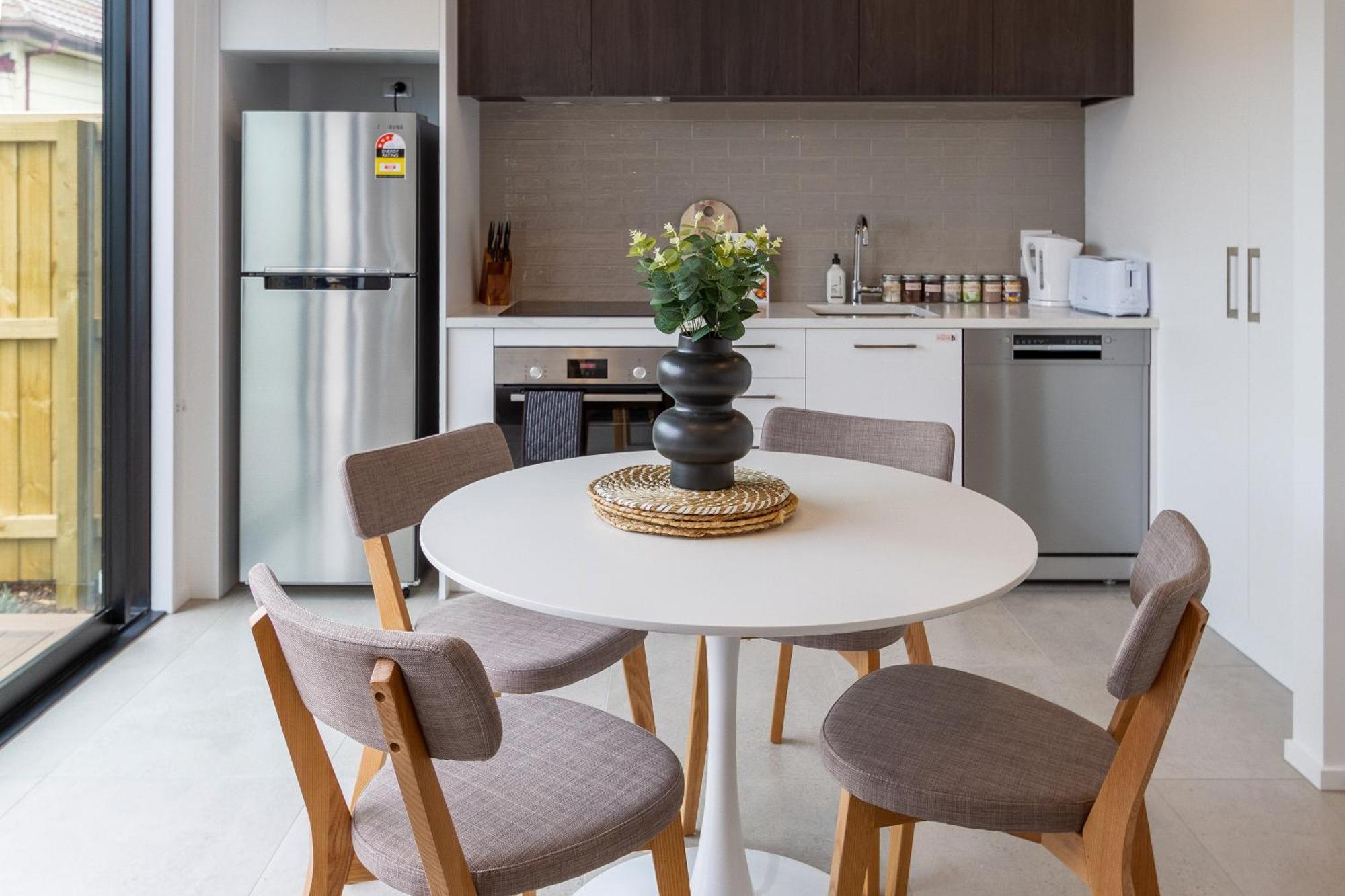 2Br Townhouse: Cosy, Close To City, Car Park Christchurch Extérieur photo