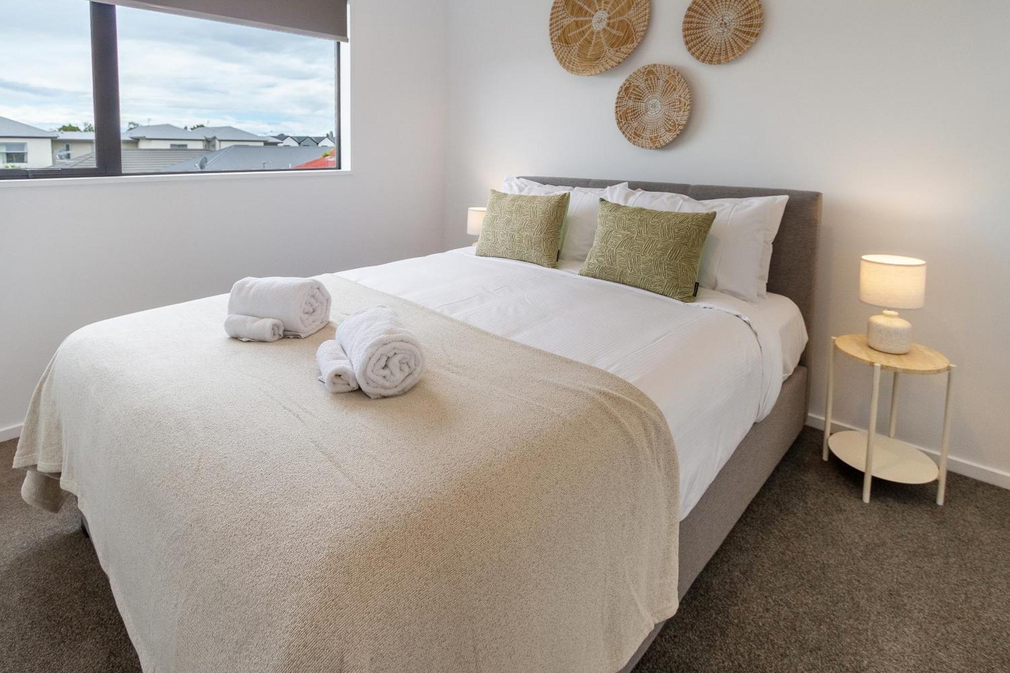 2Br Townhouse: Cosy, Close To City, Car Park Christchurch Extérieur photo
