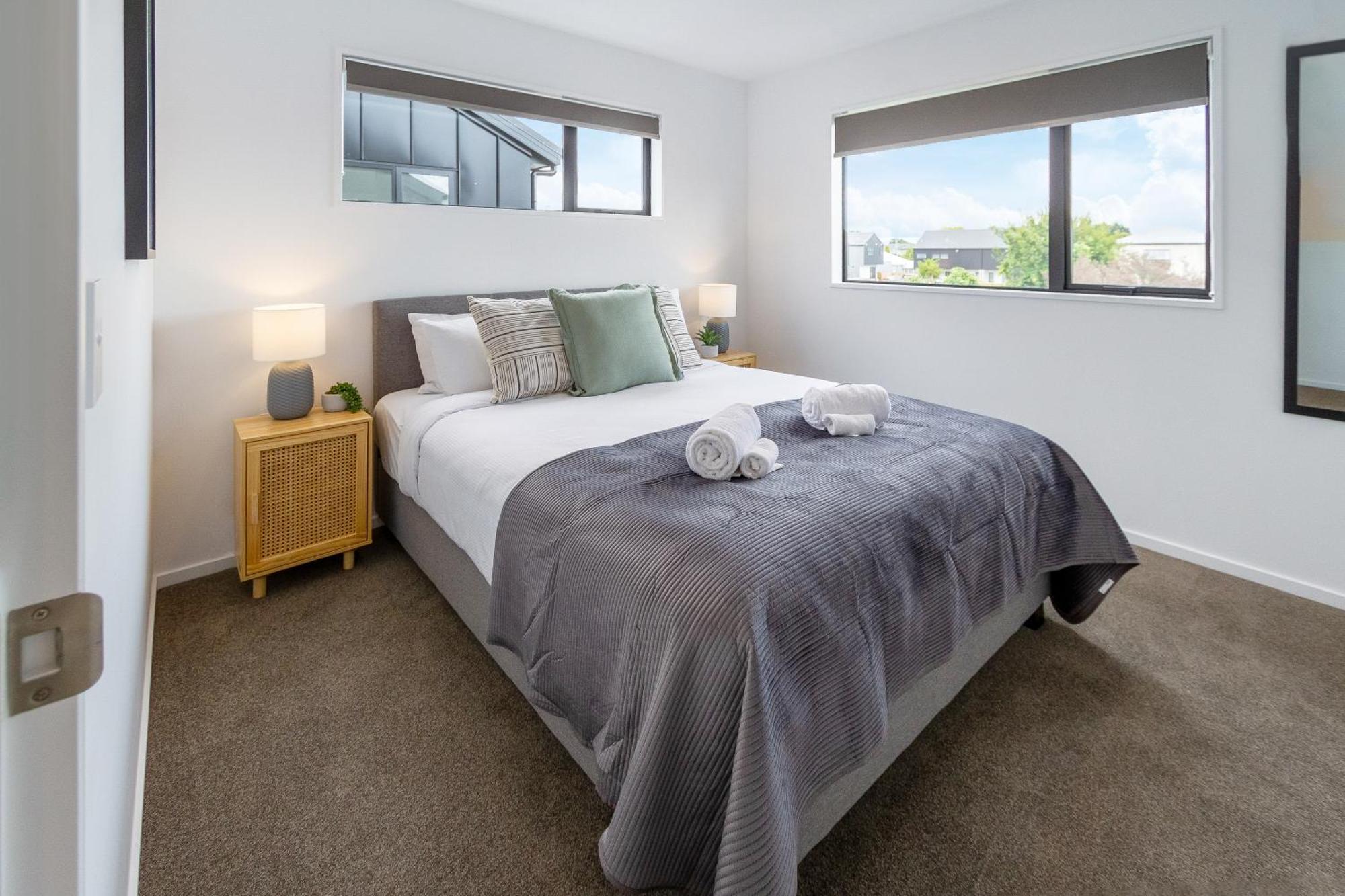 2Br Townhouse: Cosy, Close To City, Car Park Christchurch Extérieur photo